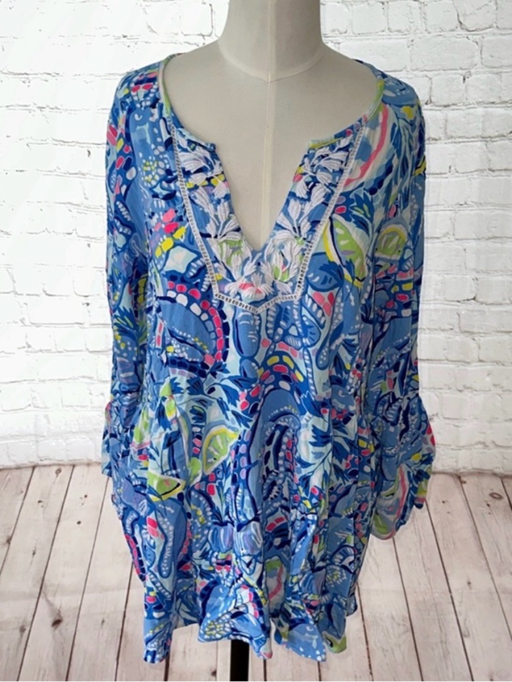 Lilly Pulitzer Blue Printed V-Neck Tunic with Multi-Color Floral Paisley